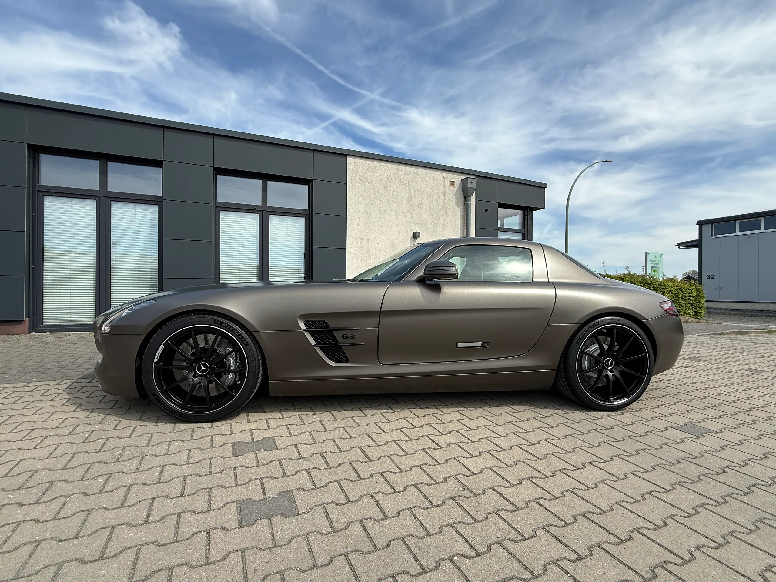 Mercedes SLS AMG 63
